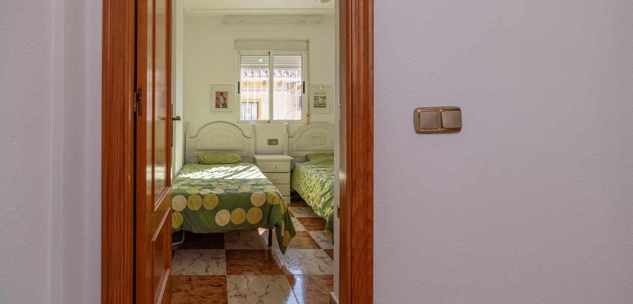 Venta - House - Quad -
La Zenia