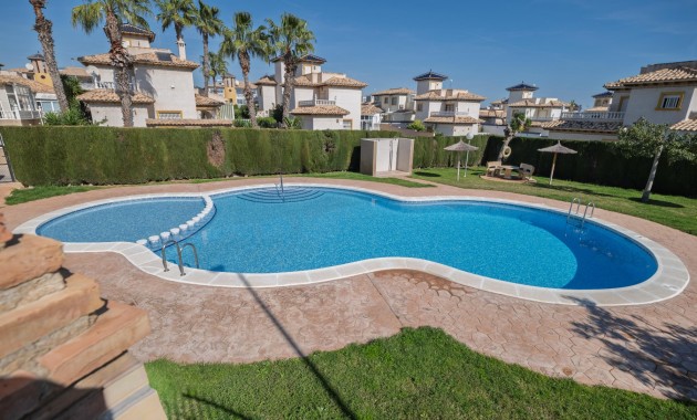 Venta - House - Quad -
La Zenia