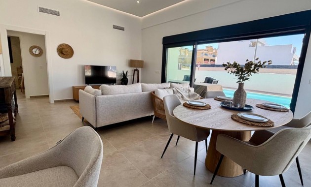 Herverkoop - Villa -
Rafal