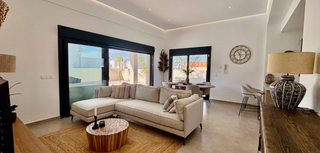 Herverkoop - Villa -
Rafal