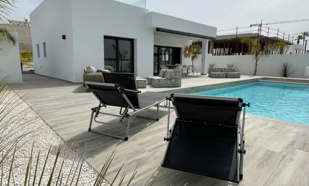 Herverkoop - Villa -
Rafal