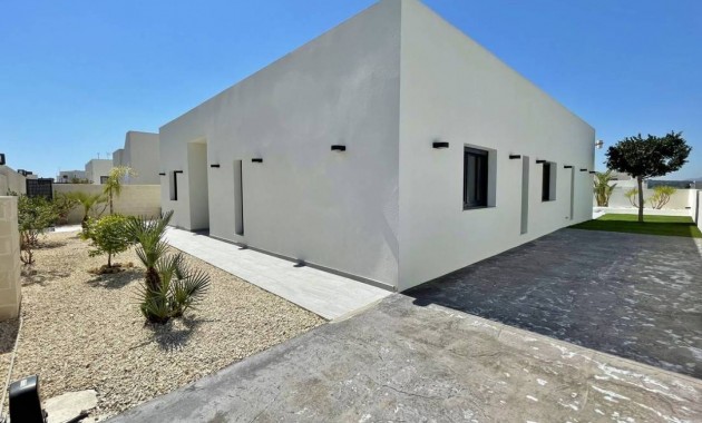 Herverkoop - Villa -
Rafal