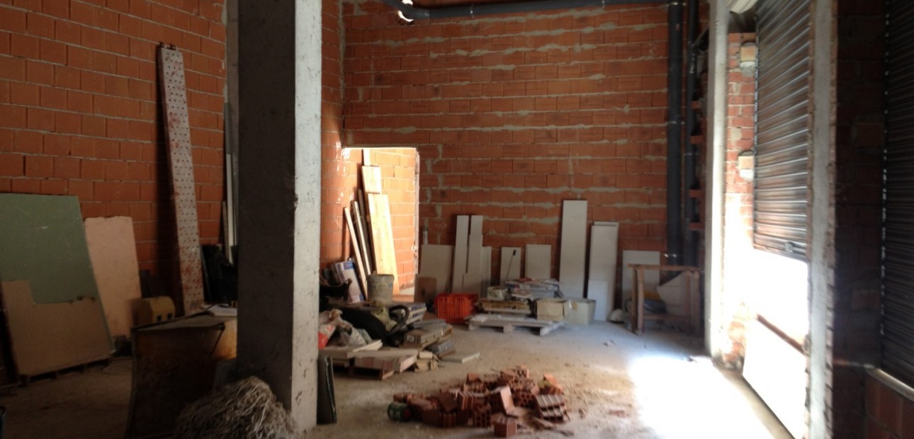 Herverkoop - Reclame -
Los Montesinos