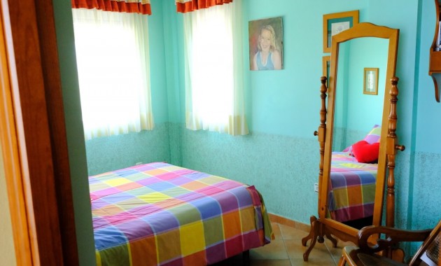 Herverkoop - Finca / Country Property -
Orihuela