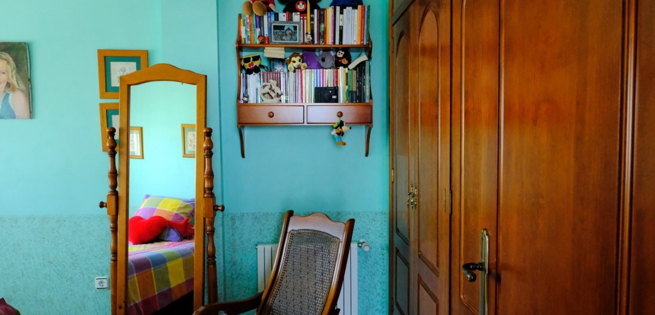 Herverkoop - Finca / Country Property -
Orihuela