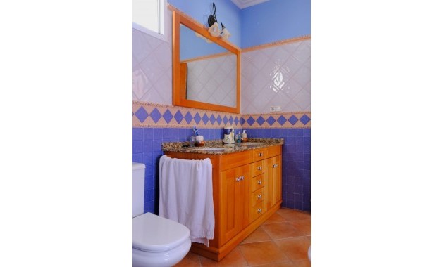 Herverkoop - Finca / Country Property -
Orihuela