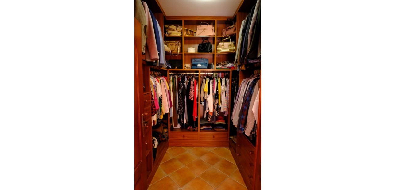 Herverkoop - Finca / Country Property -
Orihuela