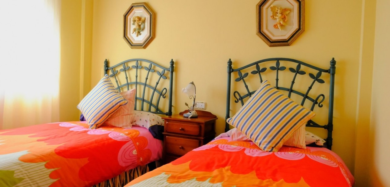 Herverkoop - Finca / Country Property -
Orihuela