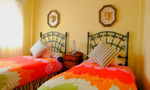 Herverkoop - Finca / Country Property -
Orihuela