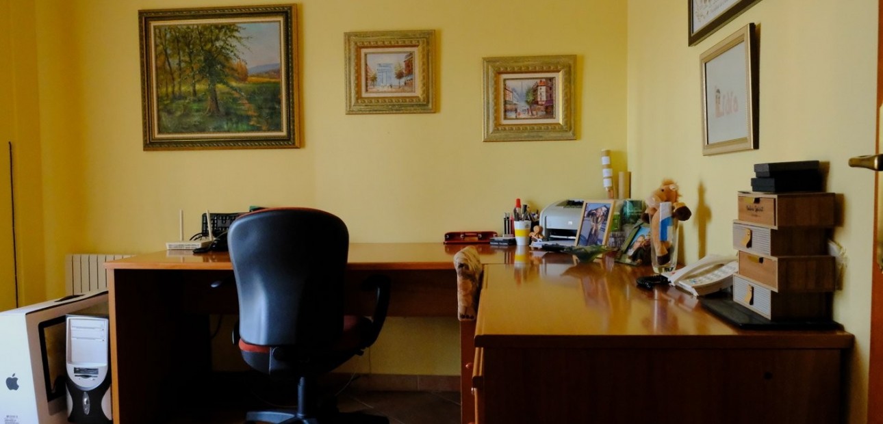 Herverkoop - Finca / Country Property -
Orihuela