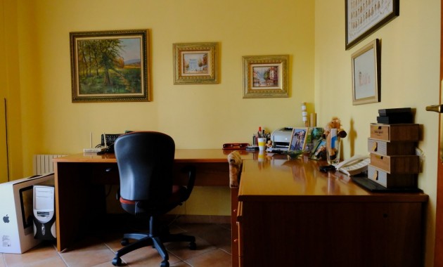 Herverkoop - Finca / Country Property -
Orihuela