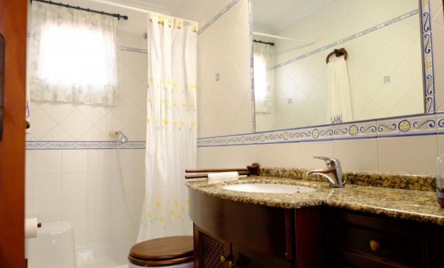 Herverkoop - Finca / Country Property -
Orihuela