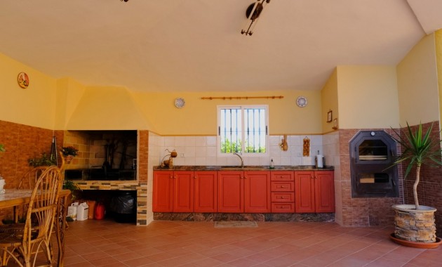 Herverkoop - Finca / Country Property -
Orihuela