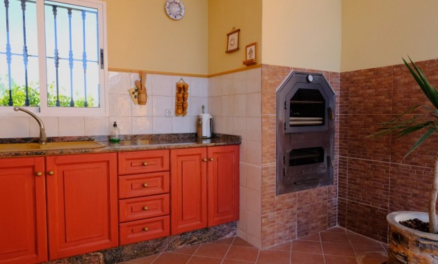 Herverkoop - Finca / Country Property -
Orihuela