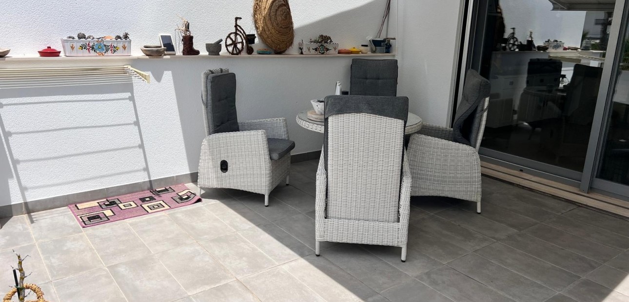 Herverkoop - A. Apartment / flat -
Entre Naranjos Vistabella Golf