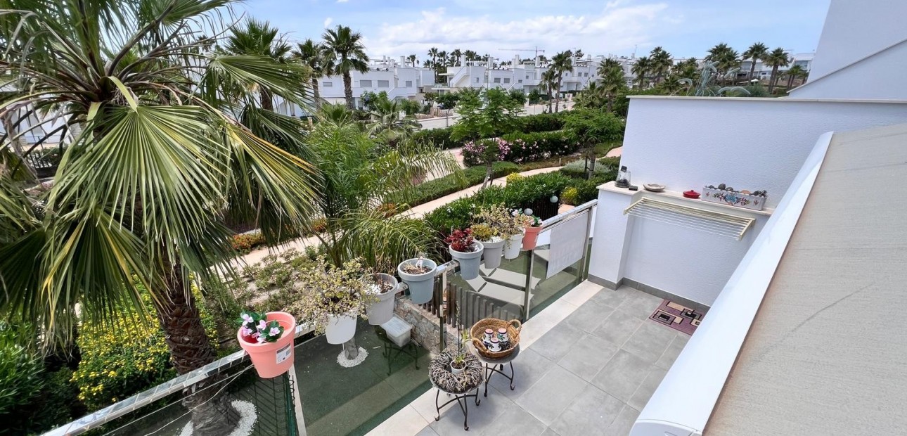 Herverkoop - A. Apartment / flat -
Entre Naranjos Vistabella Golf