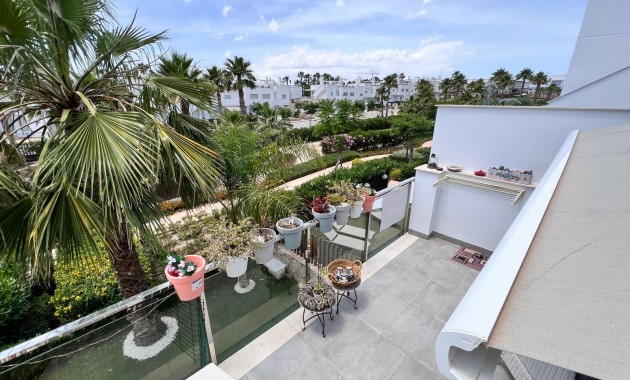 Herverkoop - A. Apartment / flat -
Entre Naranjos Vistabella Golf