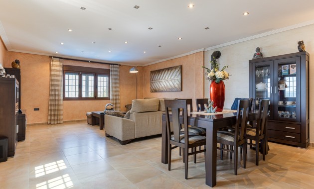 Sale - Detached Villa -
Los Montesinos - La herrada