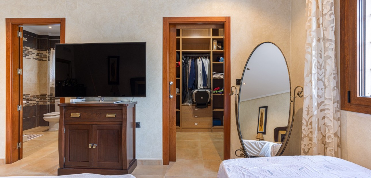 Sale - Detached Villa -
Los Montesinos - La herrada