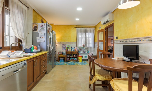 Sale - Detached Villa -
Los Montesinos - La herrada