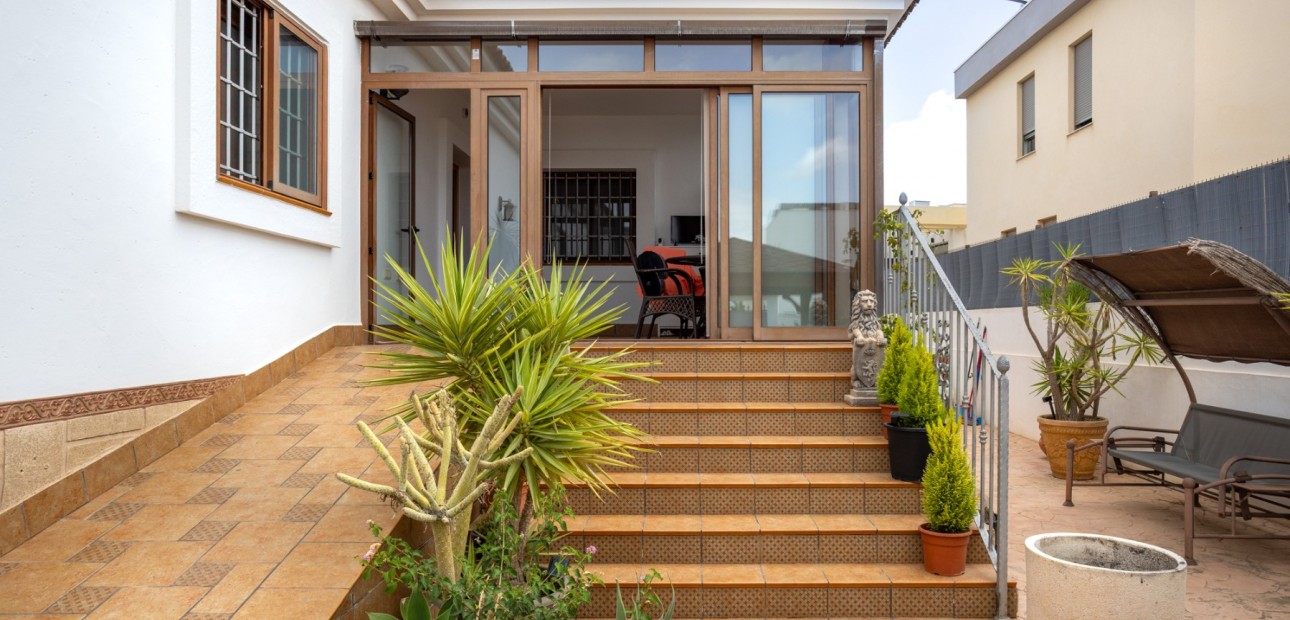 Sale - Detached Villa -
Los Montesinos - La herrada