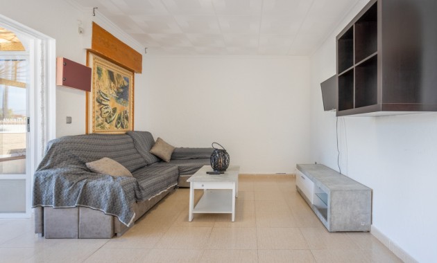 Sale - Detached Villa -
Torrevieja - Urbanización San Luis