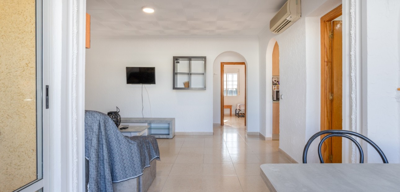 Sale - Detached Villa -
Torrevieja - Urbanización San Luis