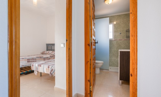 Sale - Detached Villa -
Torrevieja - Urbanización San Luis