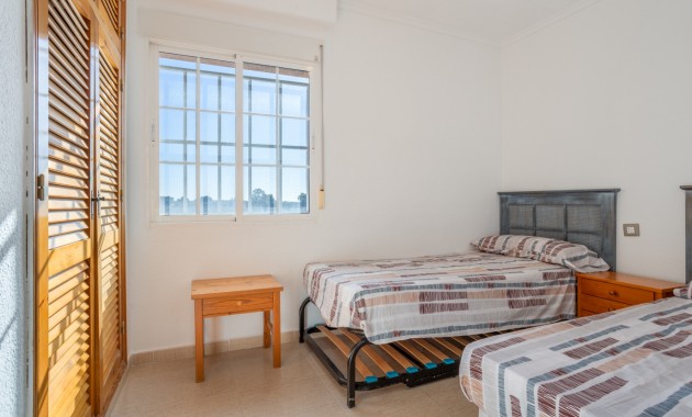 Sale - Detached Villa -
Torrevieja - Urbanización San Luis