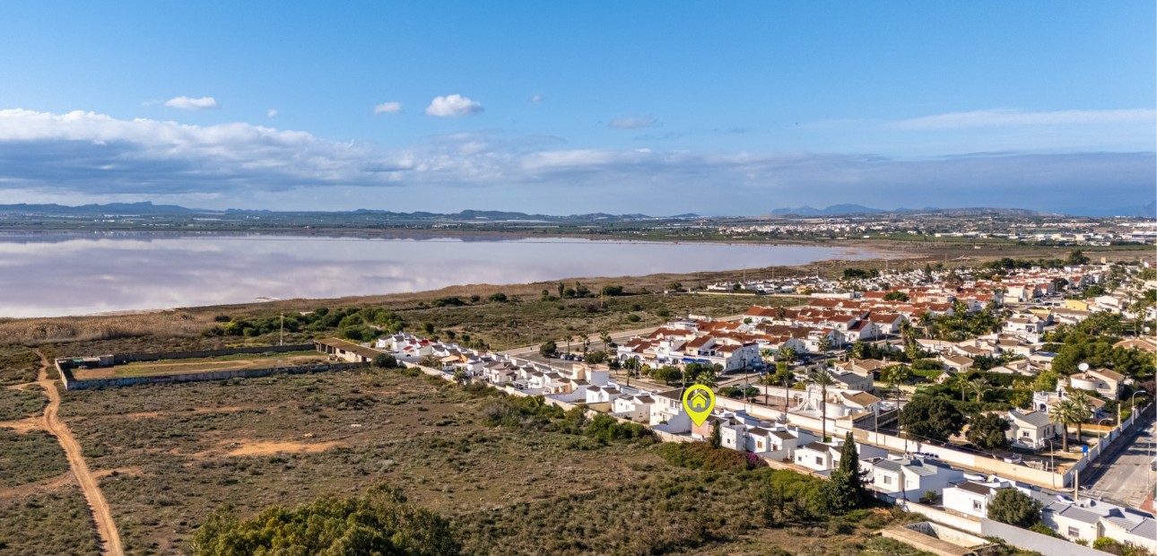 Sale - Detached Villa -
Torrevieja - Urbanización San Luis