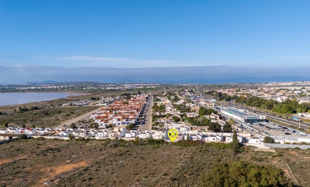 Sale - Detached Villa -
Torrevieja - Urbanización San Luis
