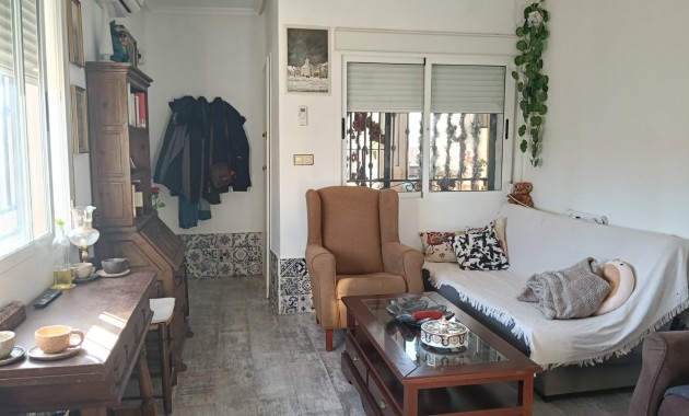 Sale - Apartment flat -
Los Montesinos - La herrada