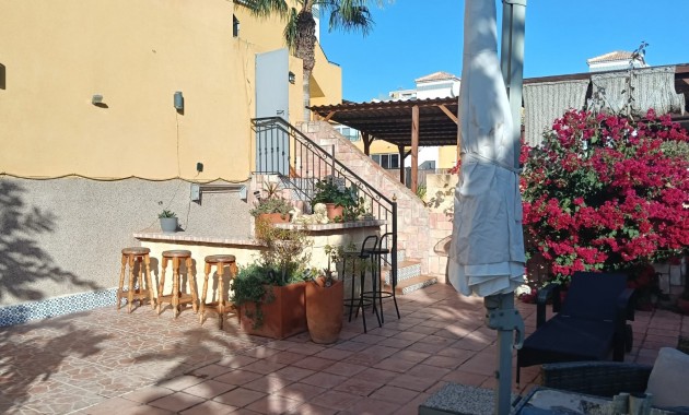 Sale - Apartment flat -
Los Montesinos - La herrada