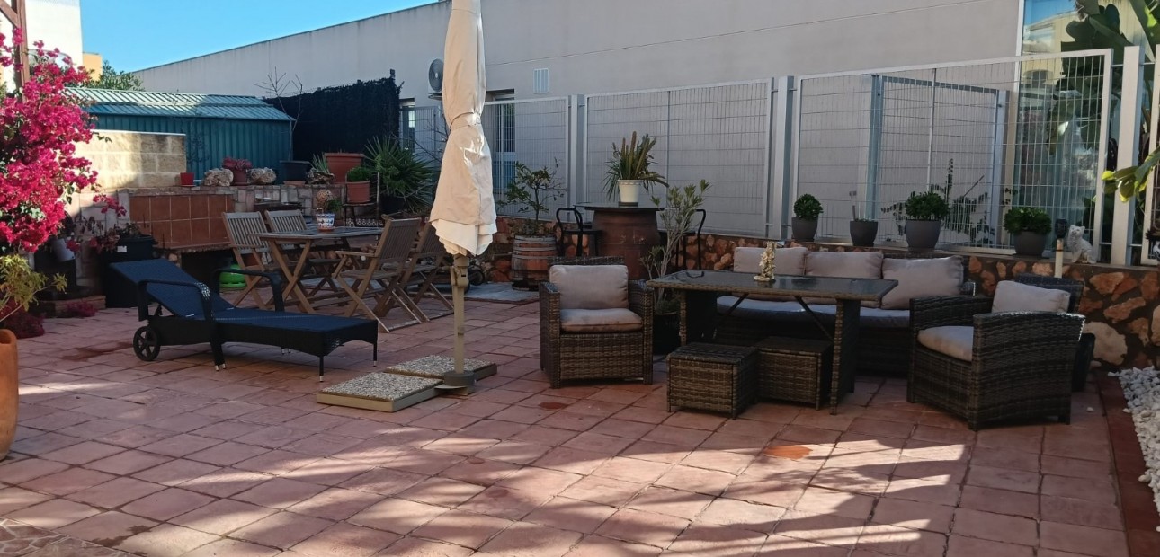 Sale - Apartment flat -
Los Montesinos - La herrada