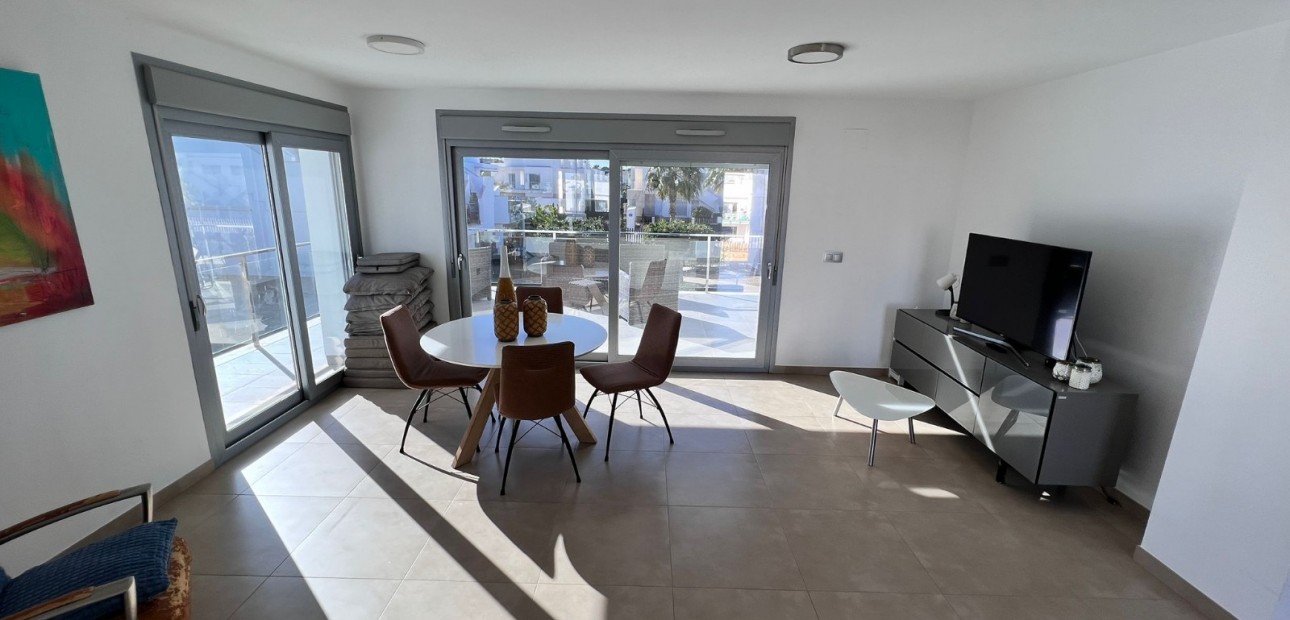 Venta - Apartment flat -
Orihuela - Vistabella Golf