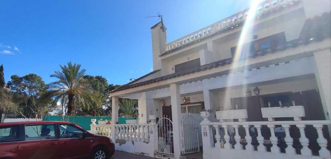 Venta - Terraced house -
Orihuela Costa - Rocio del Mar