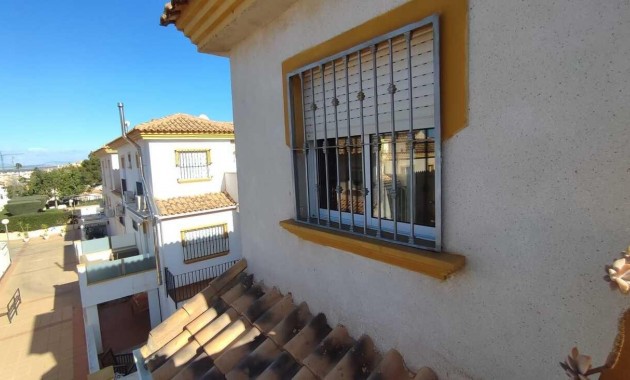 Venta - Terraced house -
Orihuela - Los Balcones Y los Altos