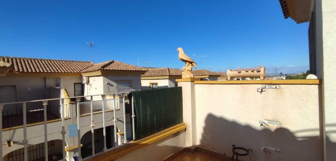 Venta - Terraced house -
Orihuela - Los Balcones Y los Altos