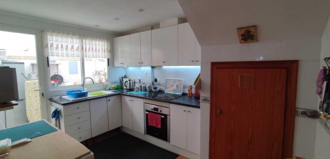 Venta - Terraced house -
Orihuela - Los Balcones Y los Altos