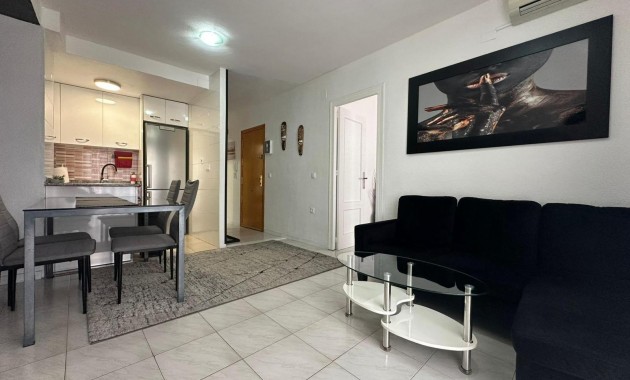 Venta - Apartamento / piso -
Torrevieja - Centro