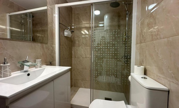 Venta - Apartamento / piso -
Torrevieja - Centro