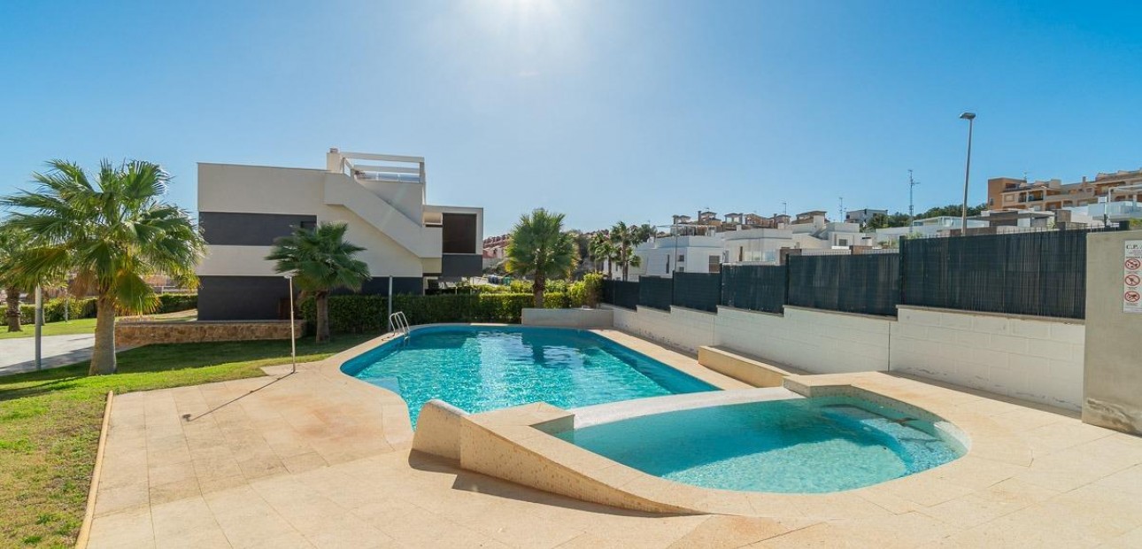 Venta - Apartamento / piso -
Orihuela Costa - PAU 26