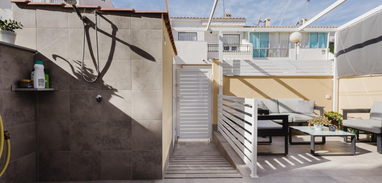 Herverkoop - Bungalow -
Torrevieja - Acequion