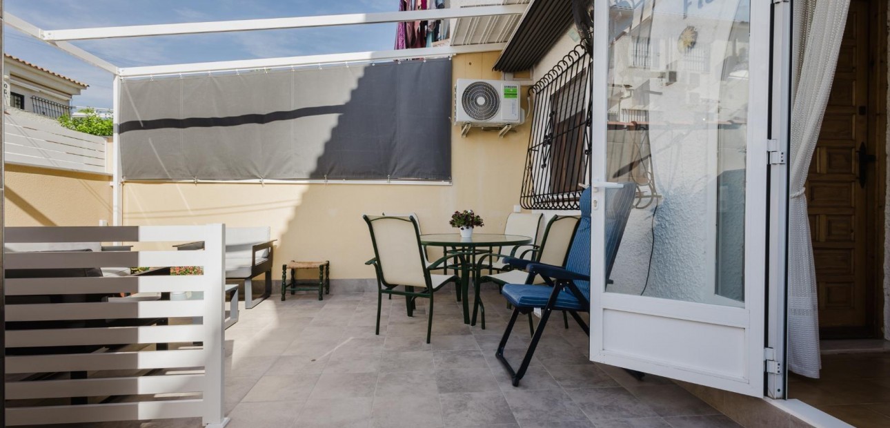 Herverkoop - Bungalow -
Torrevieja - Acequion