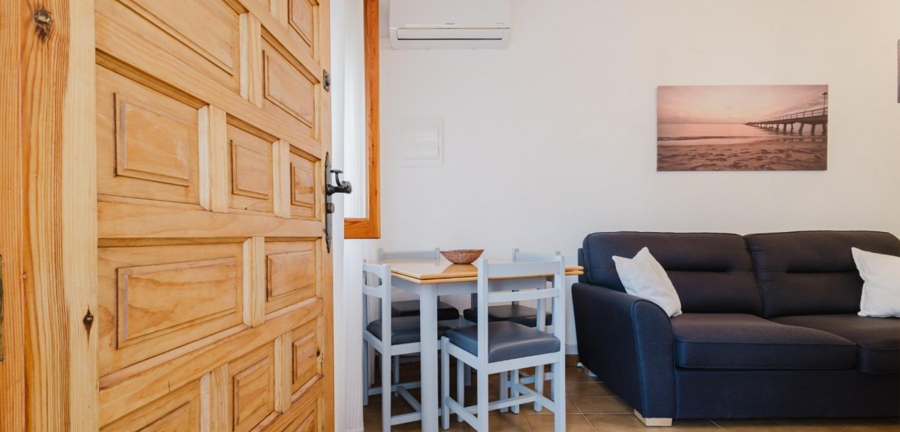 Herverkoop - Bungalow -
Torrevieja - Acequion