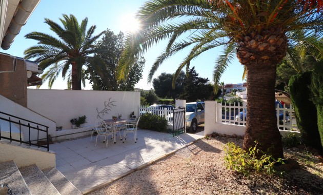 Venta - Bungalow -
Ciudad Quesada - Altos de Quesada