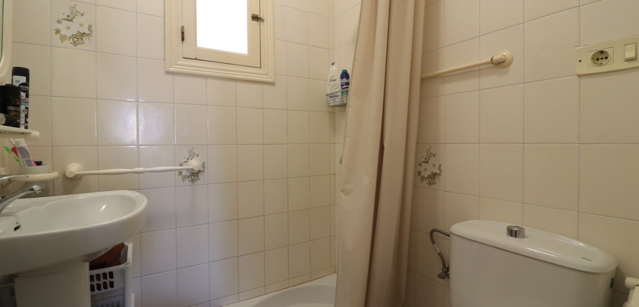 Venta - Bungalow -
Ciudad Quesada - Altos de Quesada