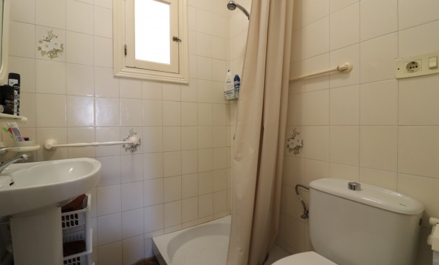 Venta - Bungalow -
Ciudad Quesada - Altos de Quesada