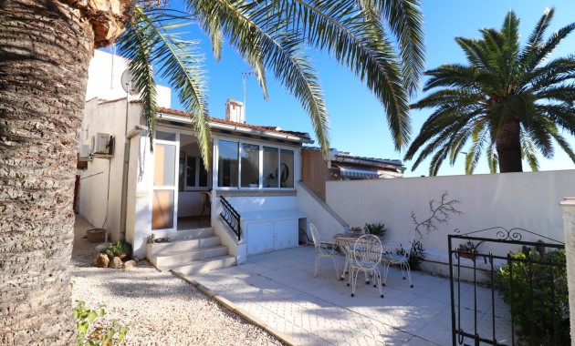 Venta - Bungalow -
Ciudad Quesada - Altos de Quesada