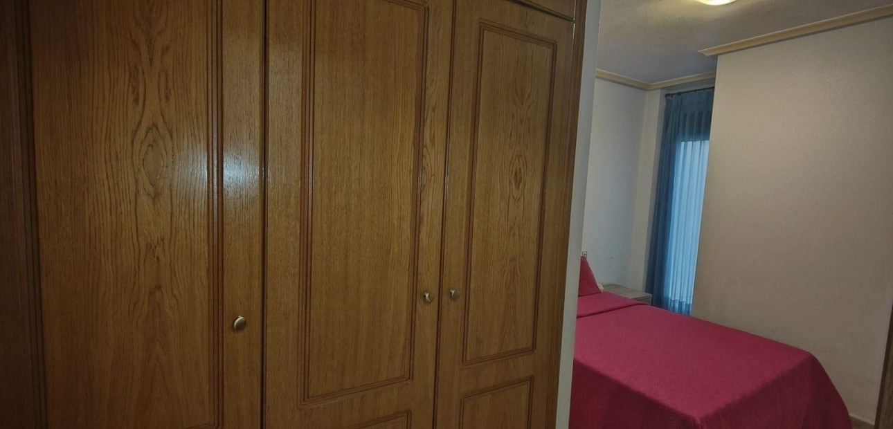 Venta - Apartamento / piso -
Torrevieja - La Mata pueblo